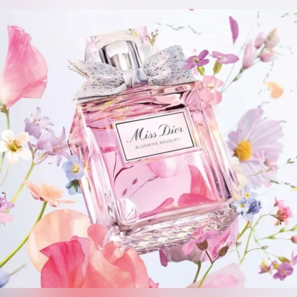 Miss Dior | Blooming Bouquet- Mini | NIB- Collectible | White Musk, Floral,Fresh - Picture 2 of 7
